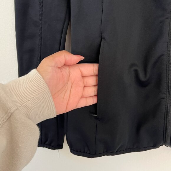 columbia // active black tech jacket  XS - Picture 4 of 5